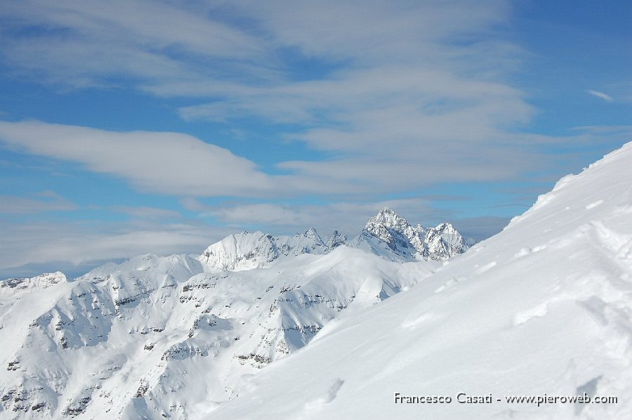 07 Diavolo, Diavolino e le altre cime spartiacque tra Vall2e Brembana e Seriana.jpg - 07 Diavolo, Diavolino e le altre cime spartiacque tra Valle Brembana e Seriana